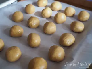 Peanut Butter Chocolate Balls Recipe