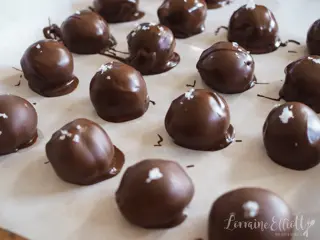 Peanut Butter Chocolate Balls Recipe