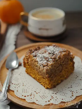 Pumpkin New York Crumb Cake