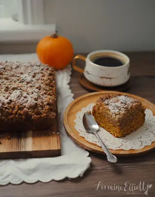 Pumpkin New York Crumb Cake