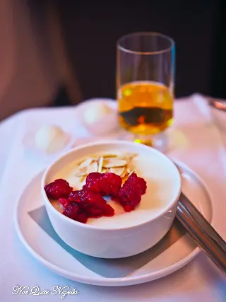 Qantas QF28 Flight Review