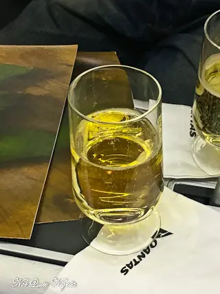 Qantas QF28 Flight Review