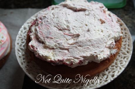 rhubarb meringue cake recipe