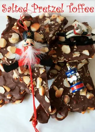 salted pretzel toffee 1