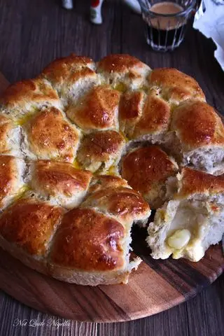 breakfast buns