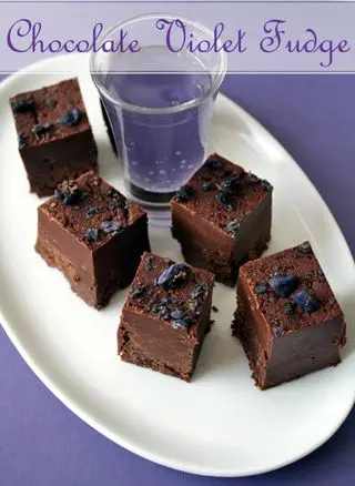 Simple Chocolate & Violet Fudge