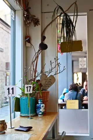fine-food-store-2-2