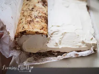 Tiramisu Yule Log