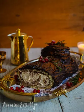 Tiramisu Yule Log