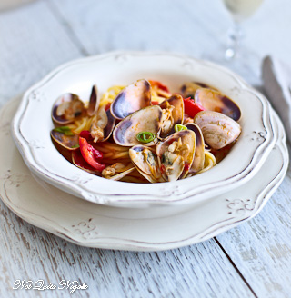 Tomato Clam Spaghetti